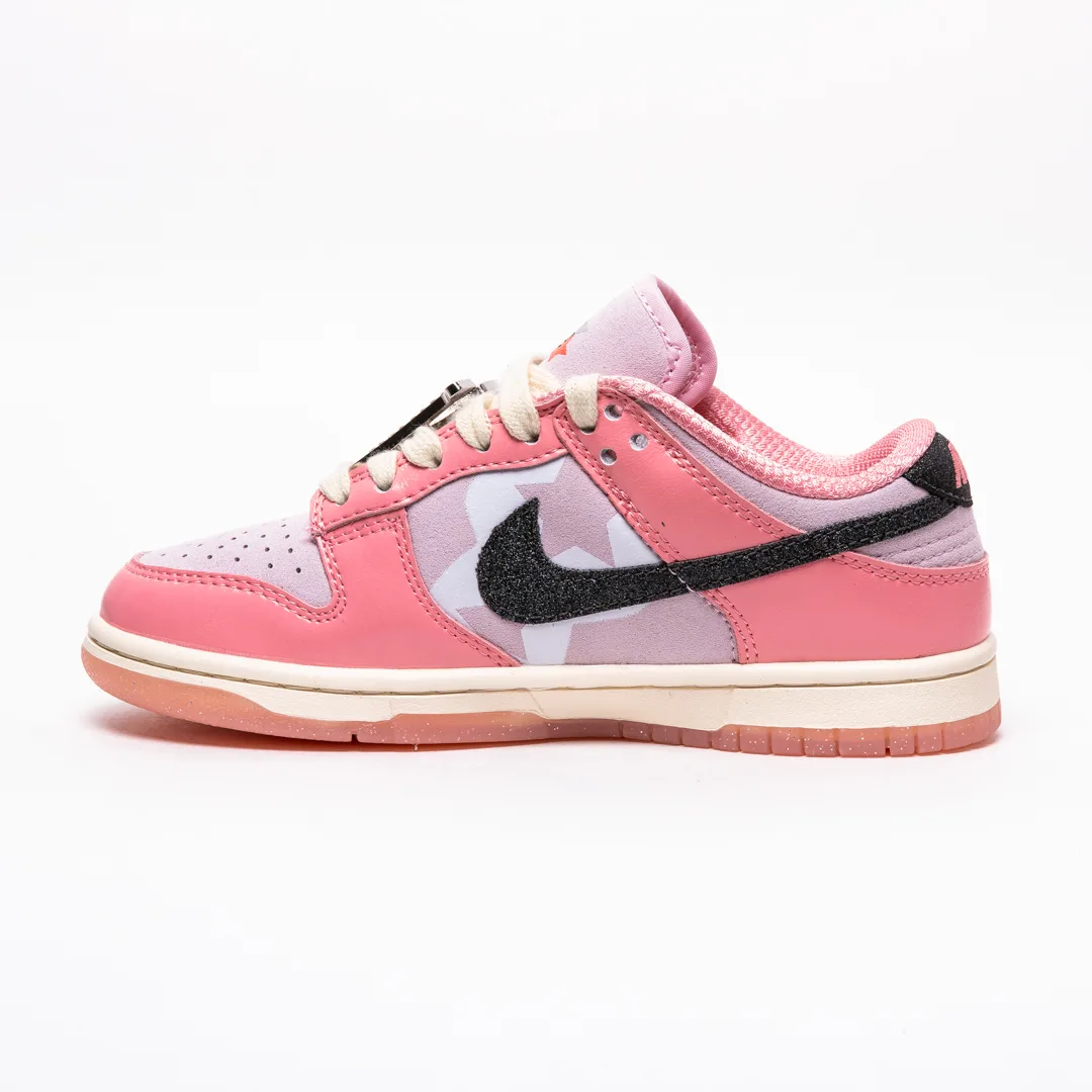 NK SB Dunk rosada - Image 3